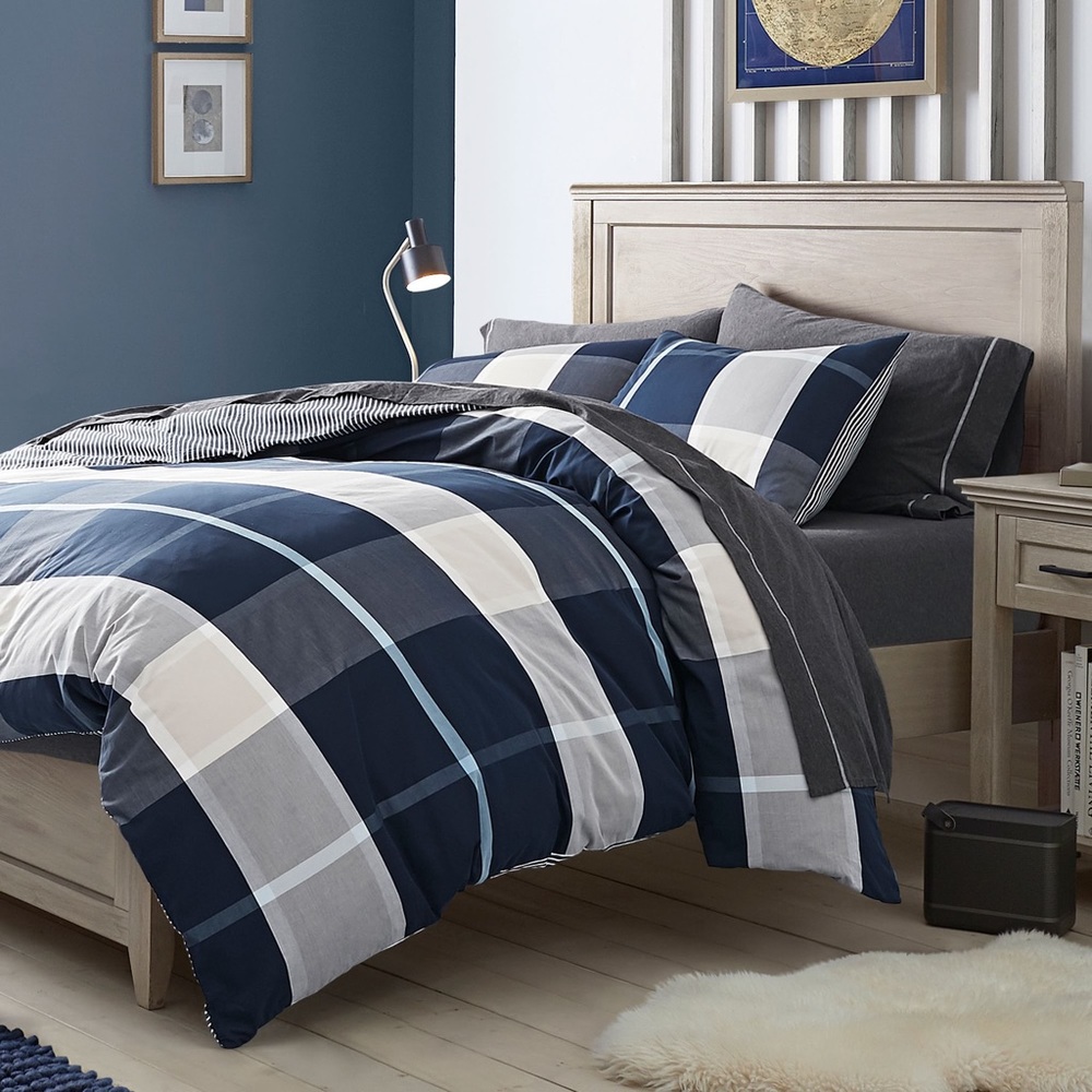 PB TEEN • Preston Plaid Reversible Duvet Cover • Twin